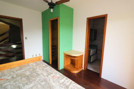Casa à venda com 472m², 5 quartos e 4 vagasSuíte 3