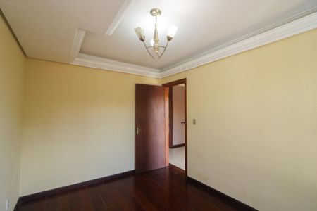 Casa à venda com 472m², 5 quartos e 4 vagasQuarto 2
