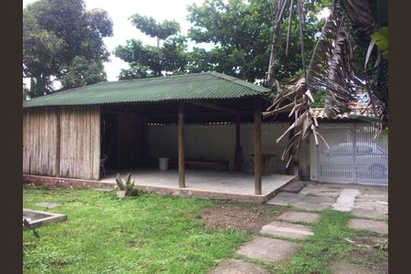 Casa à venda com 5 quartos, 310m² em Itaipu, Niterói