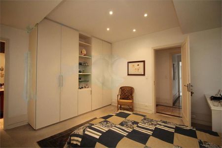 Casa à venda com 435m², 6 quartos e 6 vagas