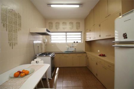 Casa à venda com 435m², 6 quartos e 6 vagas