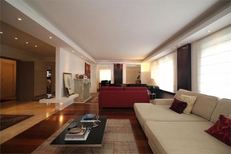 Casa à venda com 435m², 6 quartos e 6 vagas