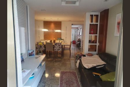 Apartamento à venda com 4 quartos, 180m² em Icaraí, Niterói