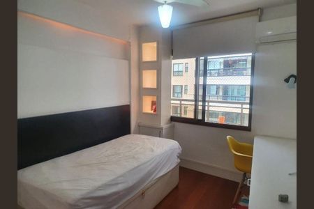 Apartamento à venda com 4 quartos, 180m² em Icaraí, Niterói