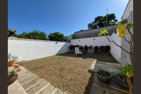 Casa à venda com 162m², 3 quartos e 2 vagas