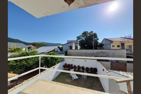 Casa à venda com 162m², 3 quartos e 2 vagas