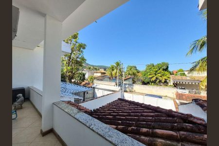 Casa à venda com 162m², 3 quartos e 2 vagas