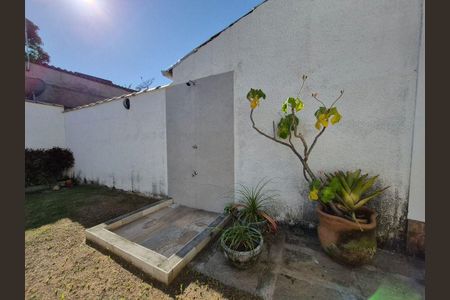 Casa à venda com 162m², 3 quartos e 2 vagas