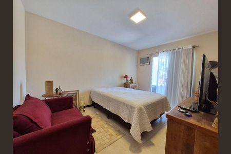 Casa à venda com 3 quartos, 162m² em Itaipu, Niterói