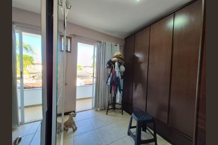 Casa à venda com 162m², 3 quartos e 2 vagas