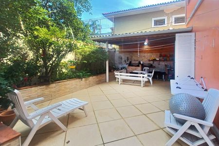 Casa à venda com 271m², 4 quartos e 4 vagas