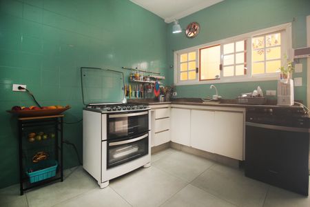 Casa à venda com 271m², 4 quartos e 4 vagas