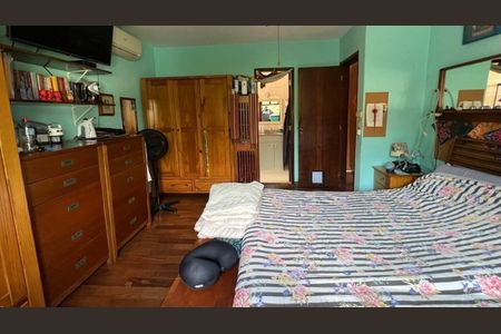 Casa à venda com 4 quartos, 271m² em Jardim Petropolis, São Paulo