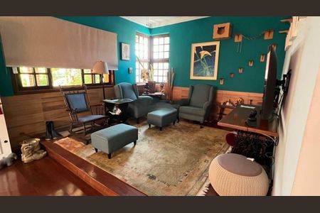 Casa à venda com 4 quartos, 271m² em Jardim Petropolis, São Paulo