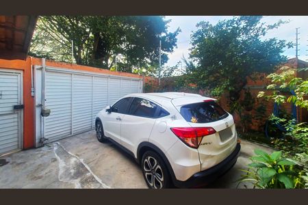Casa à venda com 271m², 4 quartos e 4 vagas