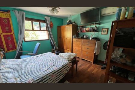 Casa à venda com 4 quartos, 271m² em Jardim Petropolis, São Paulo