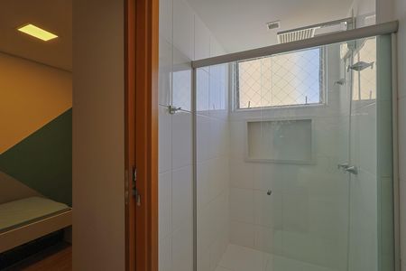 Apartamento à venda com 243m², 4 quartos e 5 vagas