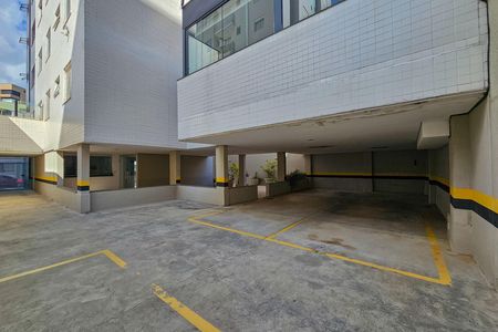 Apartamento à venda com 243m², 4 quartos e 5 vagas