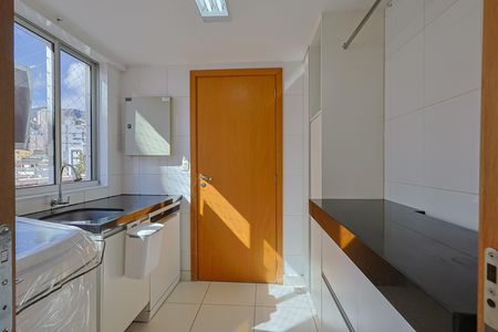 Apartamento à venda com 243m², 4 quartos e 5 vagas