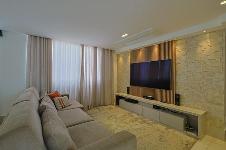 Apartamento à venda com 243m², 4 quartos e 5 vagas