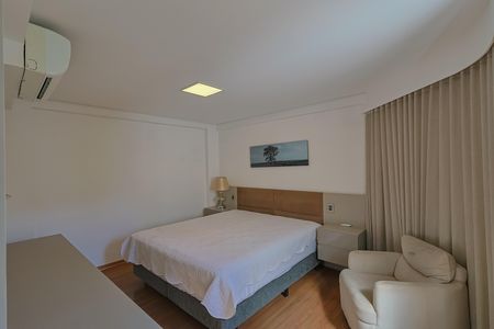 Apartamento à venda com 243m², 4 quartos e 5 vagas