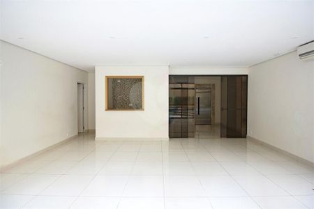 Apartamento à venda com 258m², 3 quartos e 3 vagas