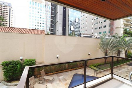 Apartamento à venda com 258m², 3 quartos e 3 vagas