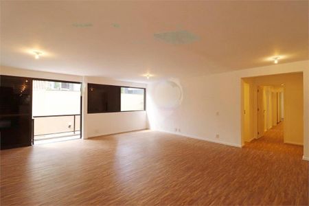 Apartamento à venda com 258m², 3 quartos e 3 vagas