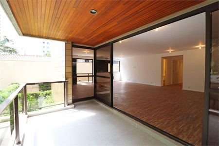 Apartamento à venda com 258m², 3 quartos e 3 vagas