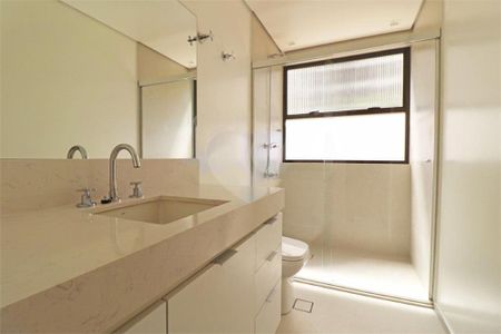 Apartamento à venda com 258m², 3 quartos e 3 vagas