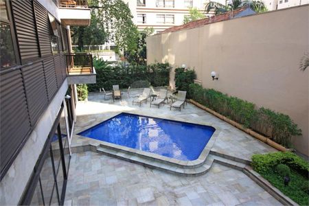 Apartamento à venda com 258m², 3 quartos e 3 vagas