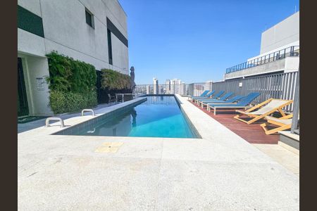 Apartamento à venda com 24m², 1 quarto e sem vaga Apartamento à venda com 24m², 1 quarto e sem vagaÁrea comum - Piscina