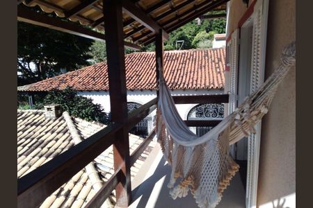 Casa à venda com 206m², 3 quartos e 3 vagas