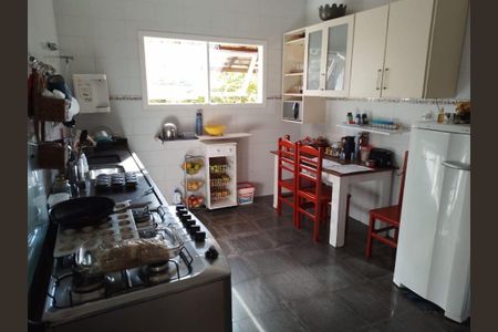Casa à venda com 3 quartos, 206m² em Itacoatiara, Niterói