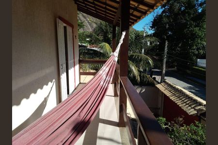 Casa à venda com 3 quartos, 206m² em Itacoatiara, Niterói