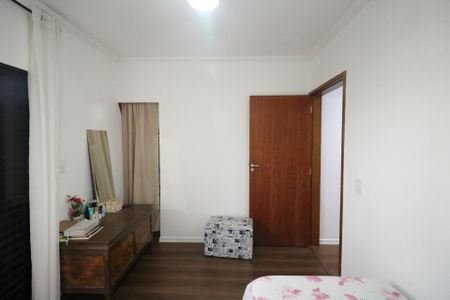 Quarto 2 de casa para alugar com 2 quartos, 130m² em Jardim Gazuza, Diadema