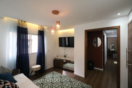 Sala de casa para alugar com 2 quartos, 130m² em Jardim Gazuza, Diadema
