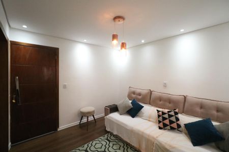 Sala de casa para alugar com 2 quartos, 130m² em Jardim Gazuza, Diadema