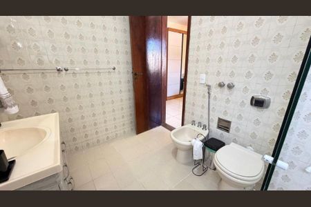 Casa à venda com 301m², 3 quartos e 3 vagas