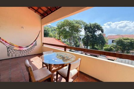 Casa à venda com 301m², 3 quartos e 3 vagas