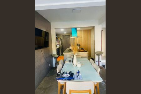 Casa à venda com 3 quartos, 190m² em Piratininga, Niterói