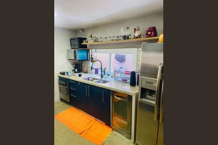 Casa à venda com 190m², 3 quartos e 1 vaga