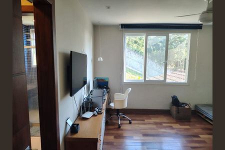 Casa à venda com 4 quartos, 418m² em Vila Progresso, Niterói