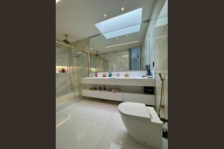 Casa à venda com 450m², 4 quartos e 2 vagas