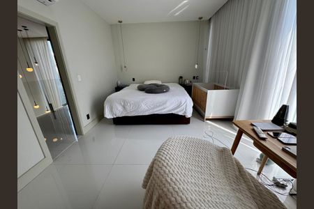 Casa à venda com 450m², 4 quartos e 2 vagas
