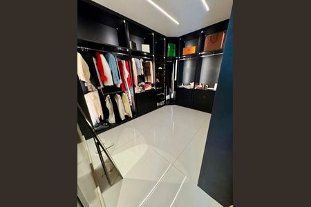 Casa à venda com 450m², 4 quartos e 2 vagas