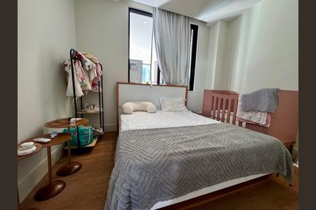 Casa à venda com 450m², 4 quartos e 2 vagas