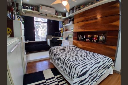 Apartamento à venda com 4 quartos, 240m² em Barra da Tijuca, Rio de Janeiro