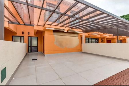 Casa à venda com 4 quartos, 412m² em Jardim Prudência, São Paulo