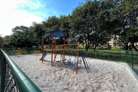 Apartamento para alugar com 100m², 3 quartos e 1 vagaÁrea comum - Playground